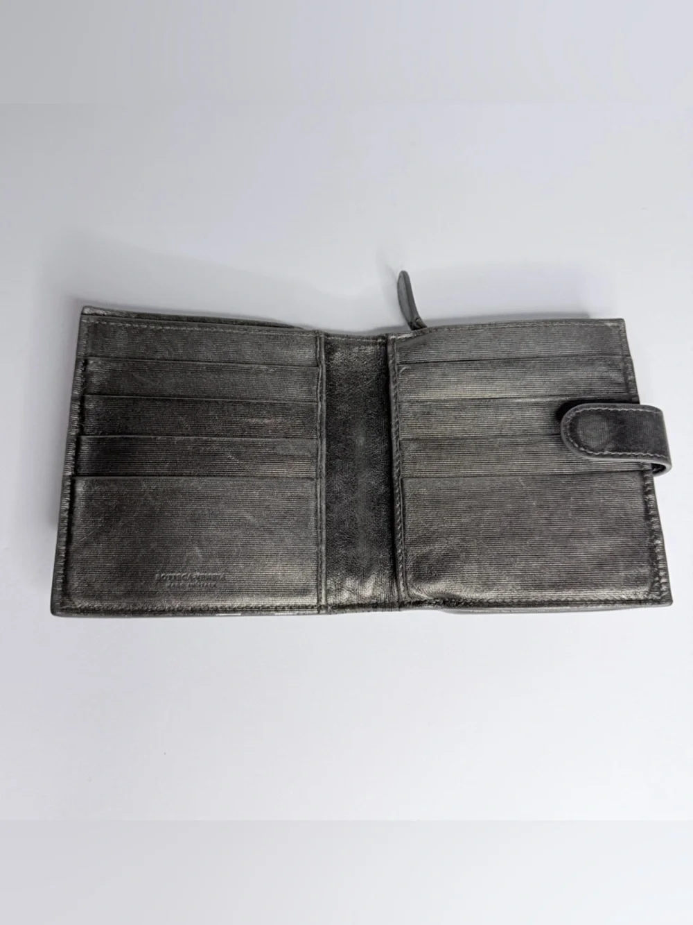 Bottega Veneta Metallic Gray Intrecciato Leather Wallet - Picture 2 of 7
